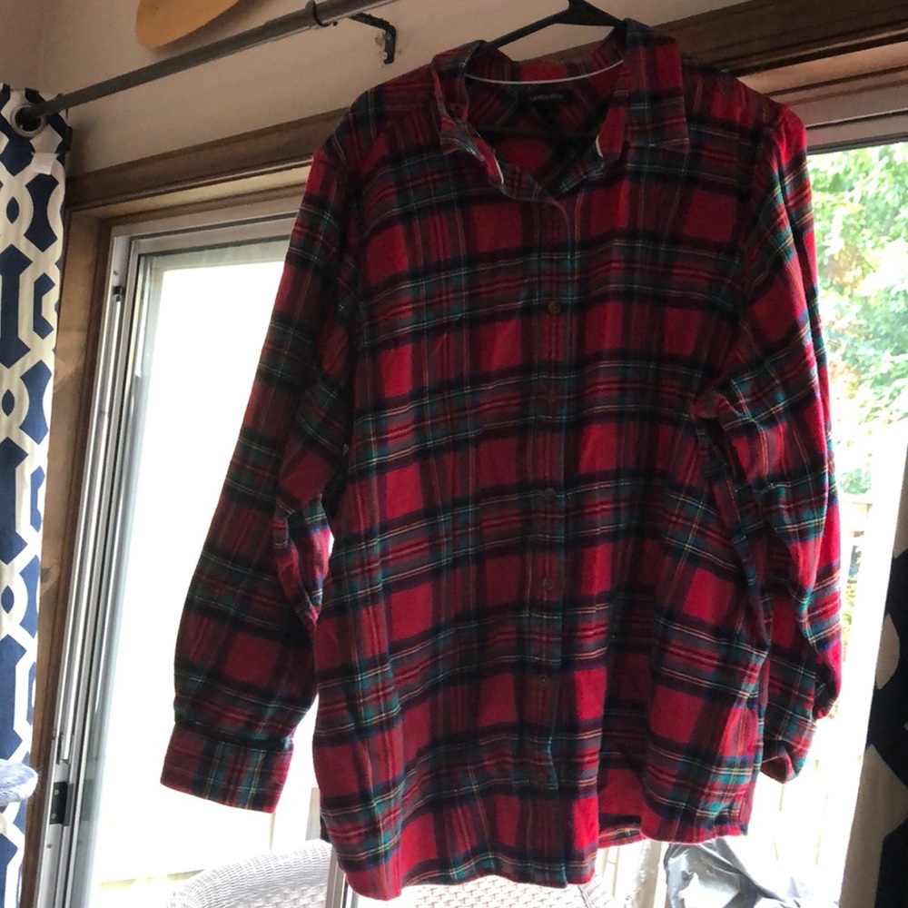 Plaid flannel long sleeve shirt